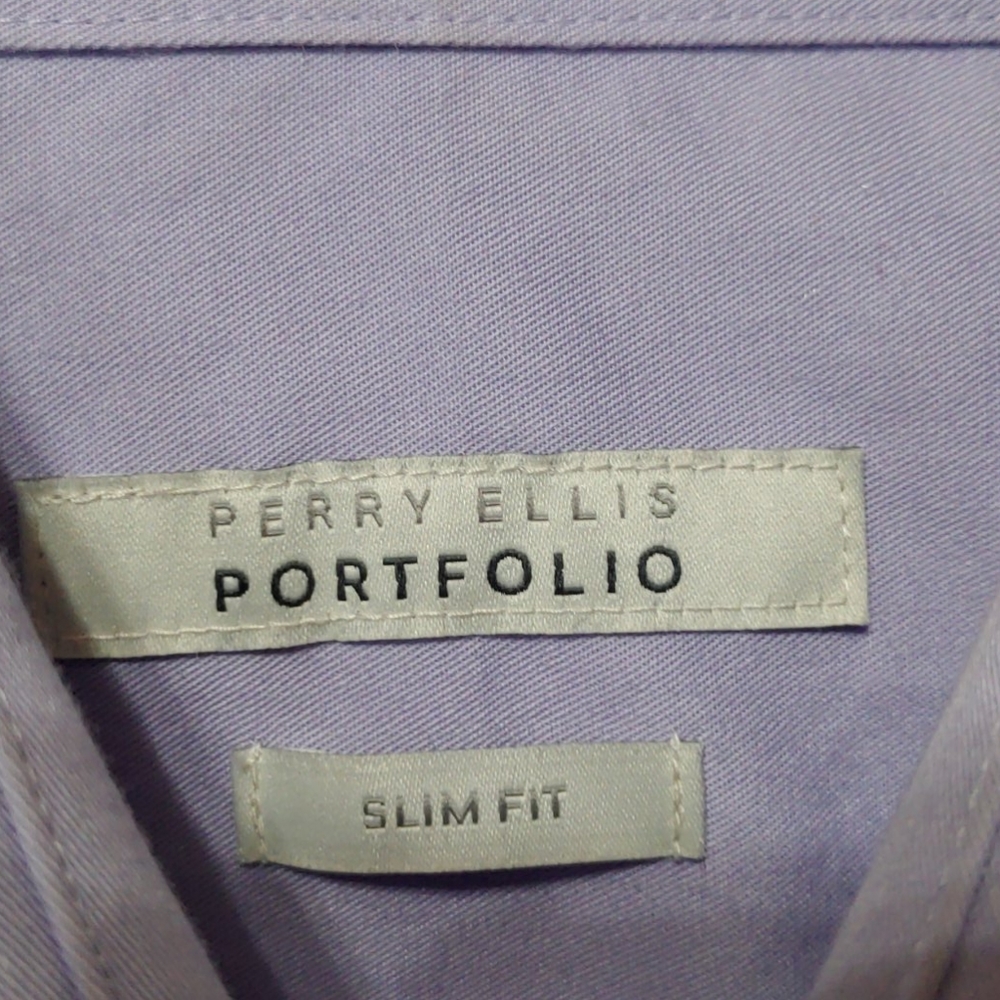 Men's casual button-down shirt